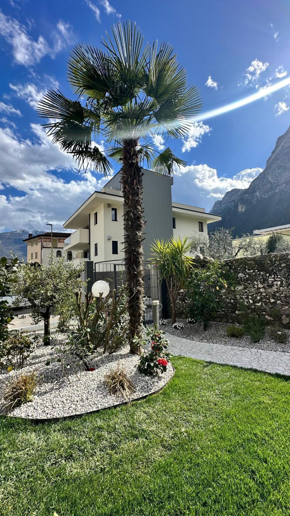 Sk Active Hotel - Ex Garni Hotello Riva del Garda Exteriér fotografie