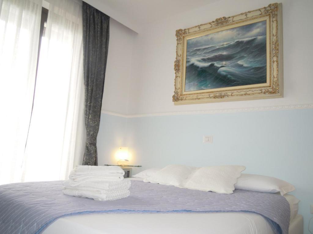 Sk Active Hotel - Ex Garni Hotello Riva del Garda Pokoj fotografie