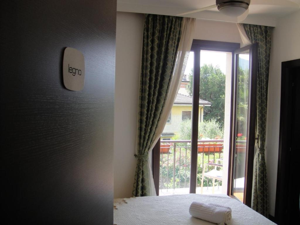 Sk Active Hotel - Ex Garni Hotello Riva del Garda Pokoj fotografie